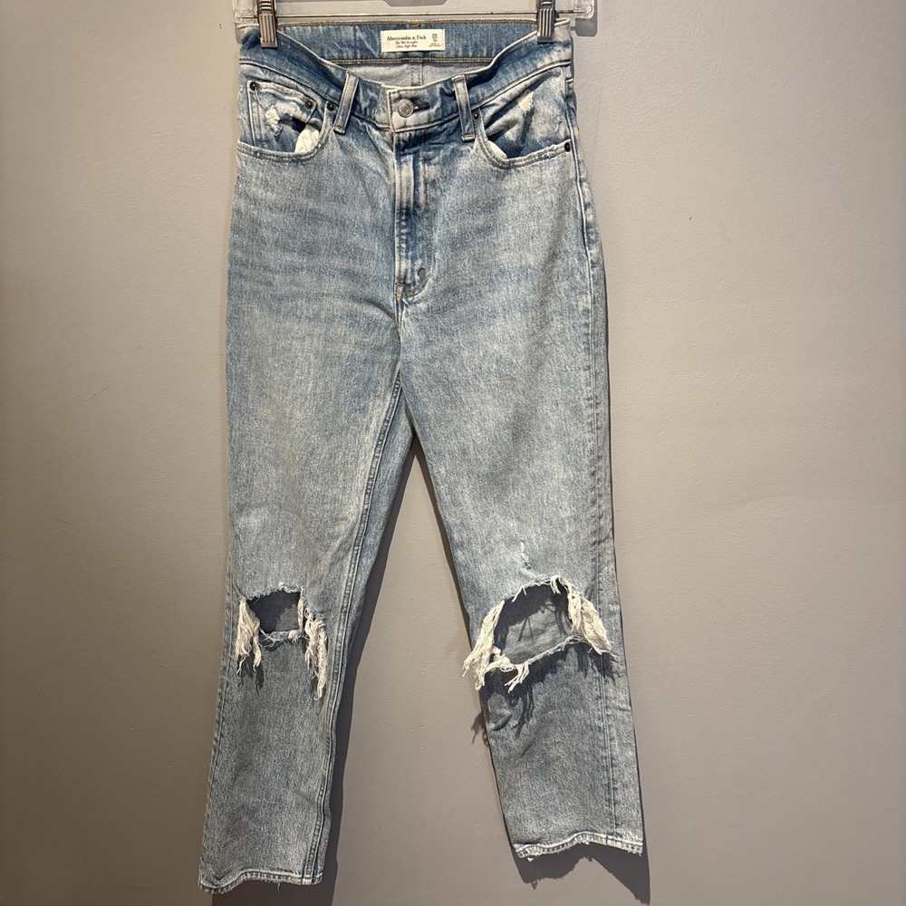Abercrombie & Fitch The '90s Straight‎ Ultra High Rise Jeans Distressed Size 25